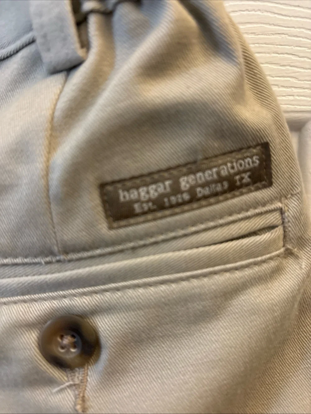 Men's Pleated Shorts in Khaki with Elastic Waist